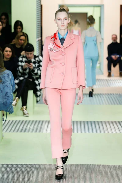 Look 41